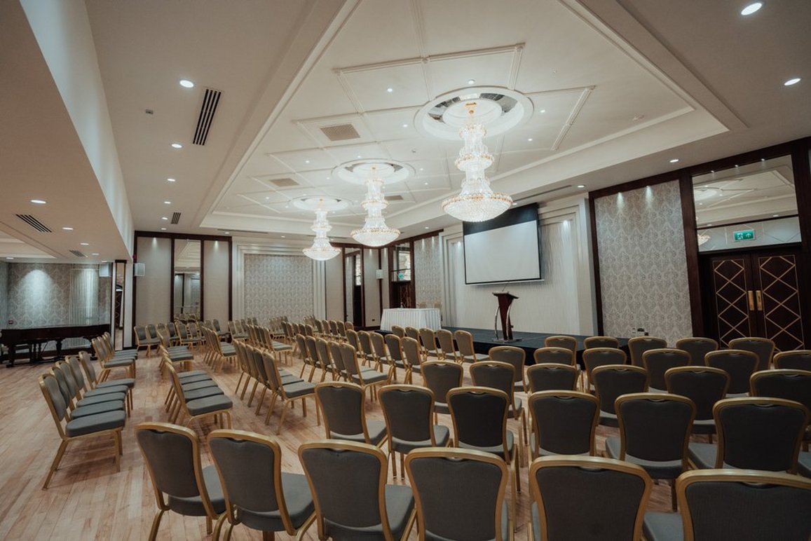 Dunadry Hotel Country Club 18/25