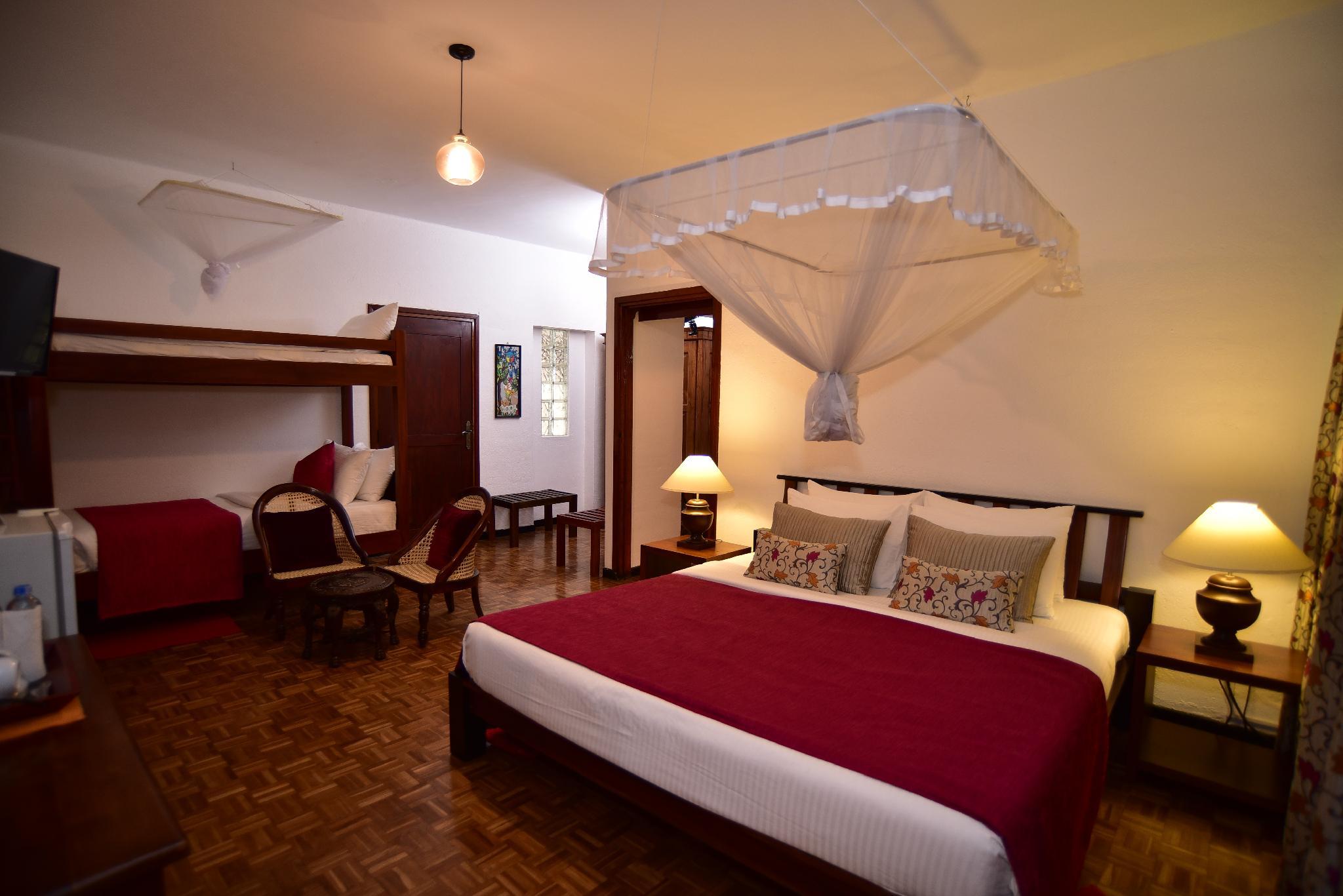 Super, Deluxe, King Bed