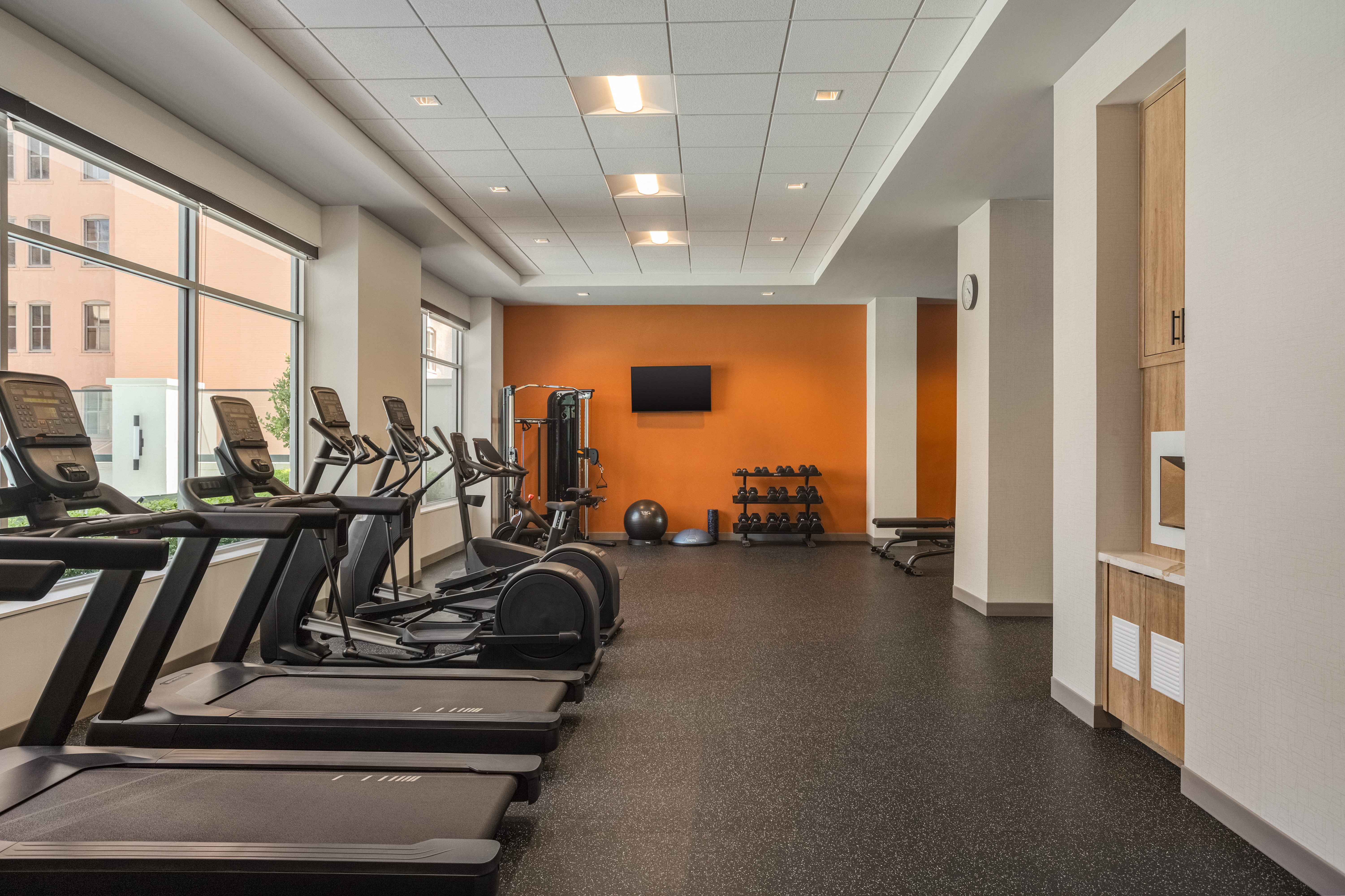 Staybridge Suites Houston Downtown by IHG 26/50