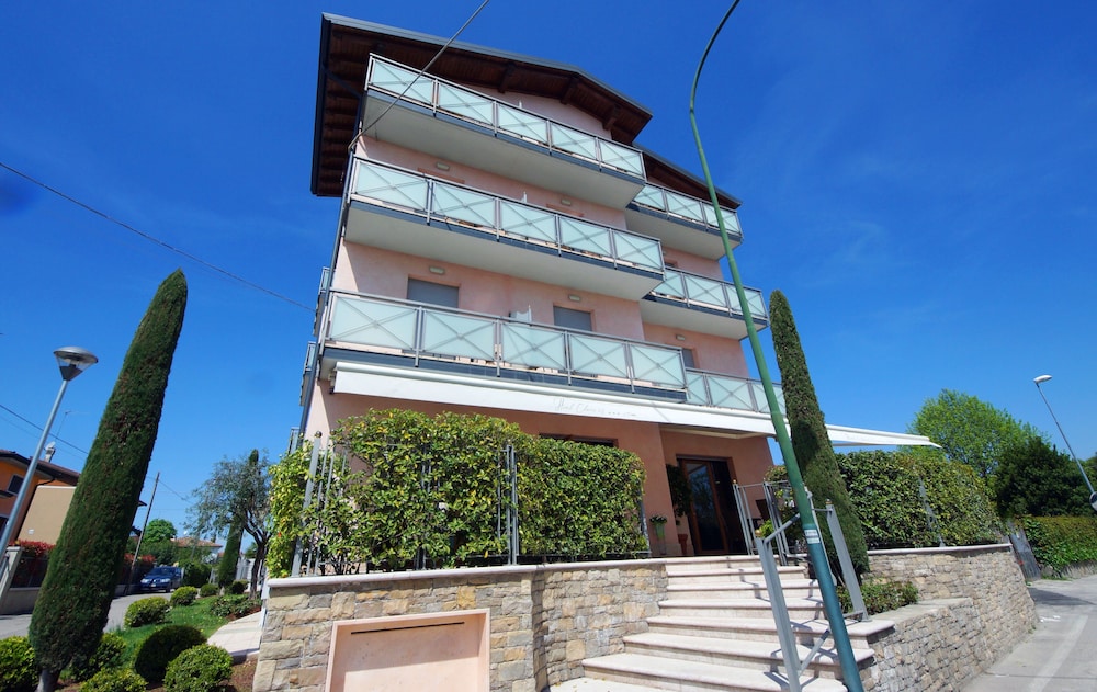 Hotel Clarin 14 By Dori 6/67