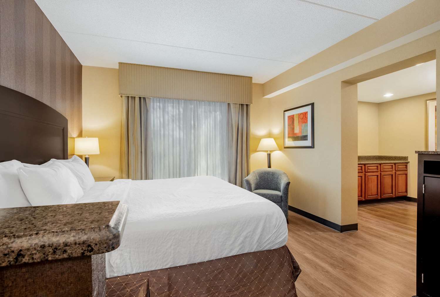 La Quinta Inn & Suites by Wyndham Bel Air/I-95 Exit 77A 11/44