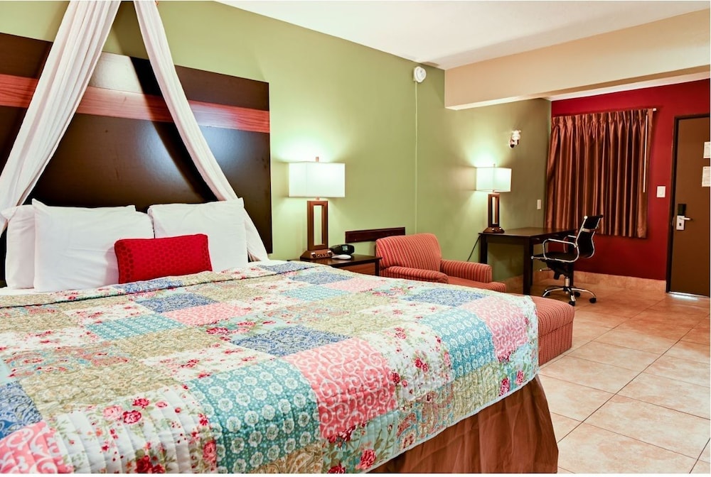 Oceans Beach Resort Suites 29/67