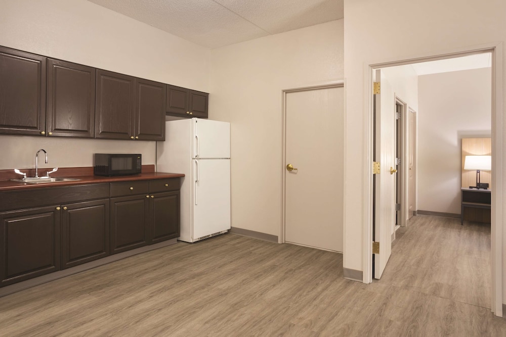 Country Inn Suites By Radisson Chattanooga Lookout Mountain 10/31