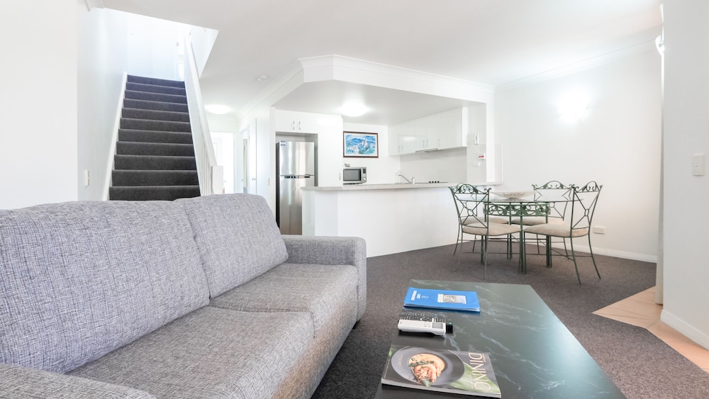 Burleigh On the Beach Apartments 40/62