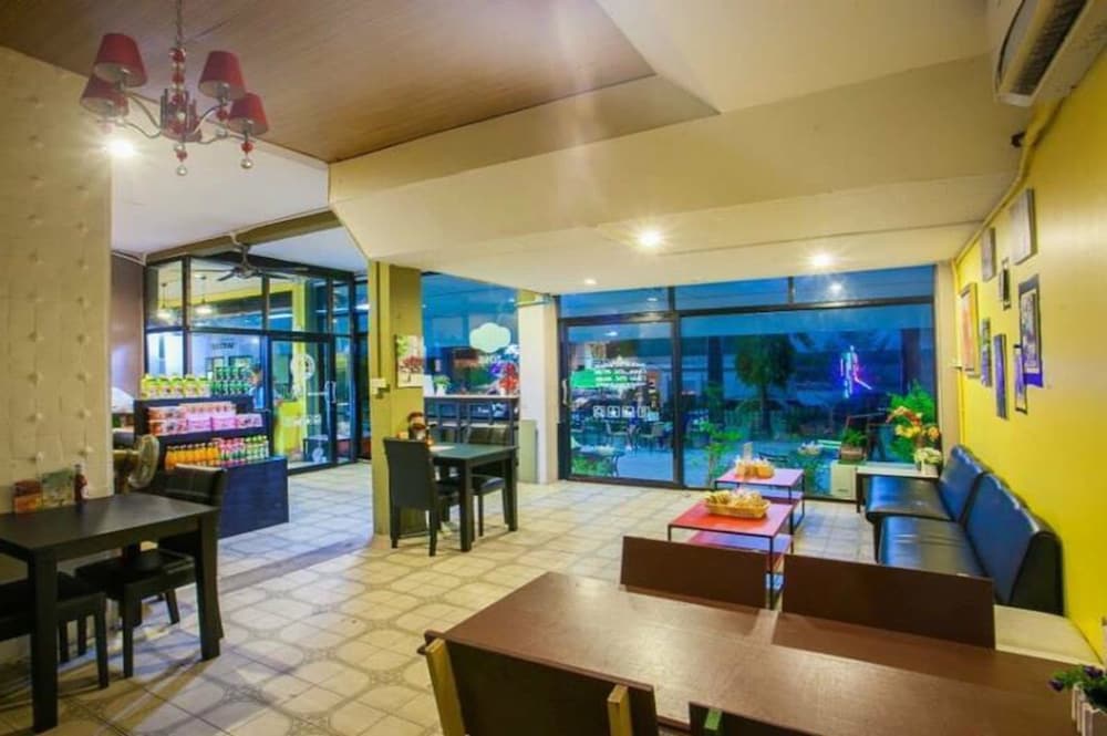 The Train Hotel Hatyai 53/67