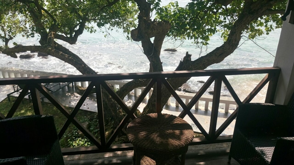 Sun N Sea Hotel 24/30