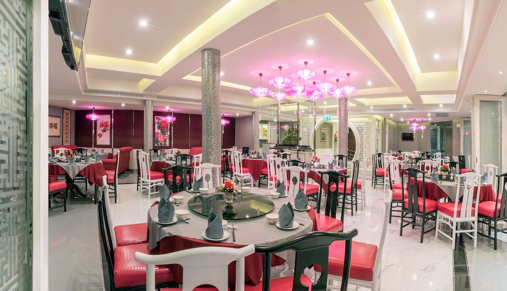 Royal Rattanakosin Hotel 49/63