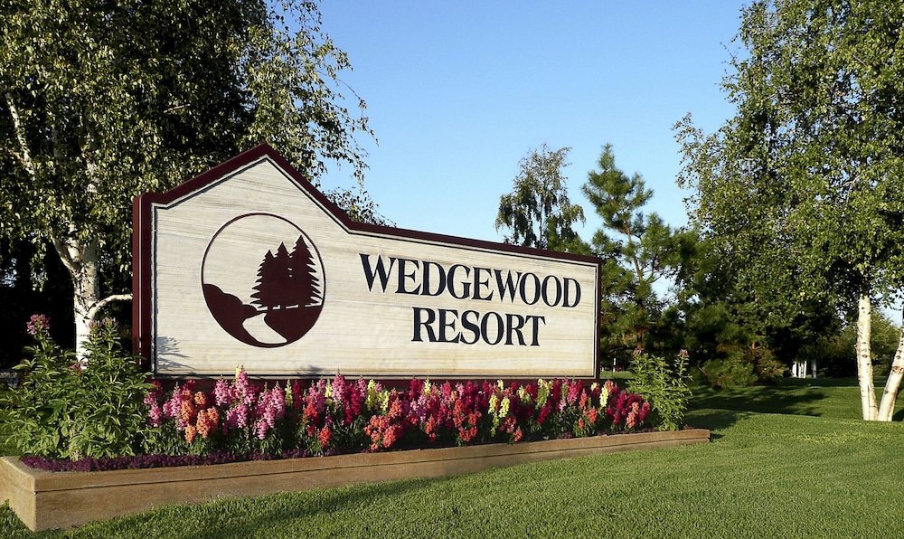 WEDGEWOOD RESORT 3/33
