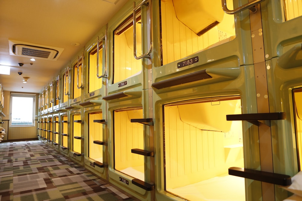 Shinjuku Kuyakushomae Capsule Hotel 5/46