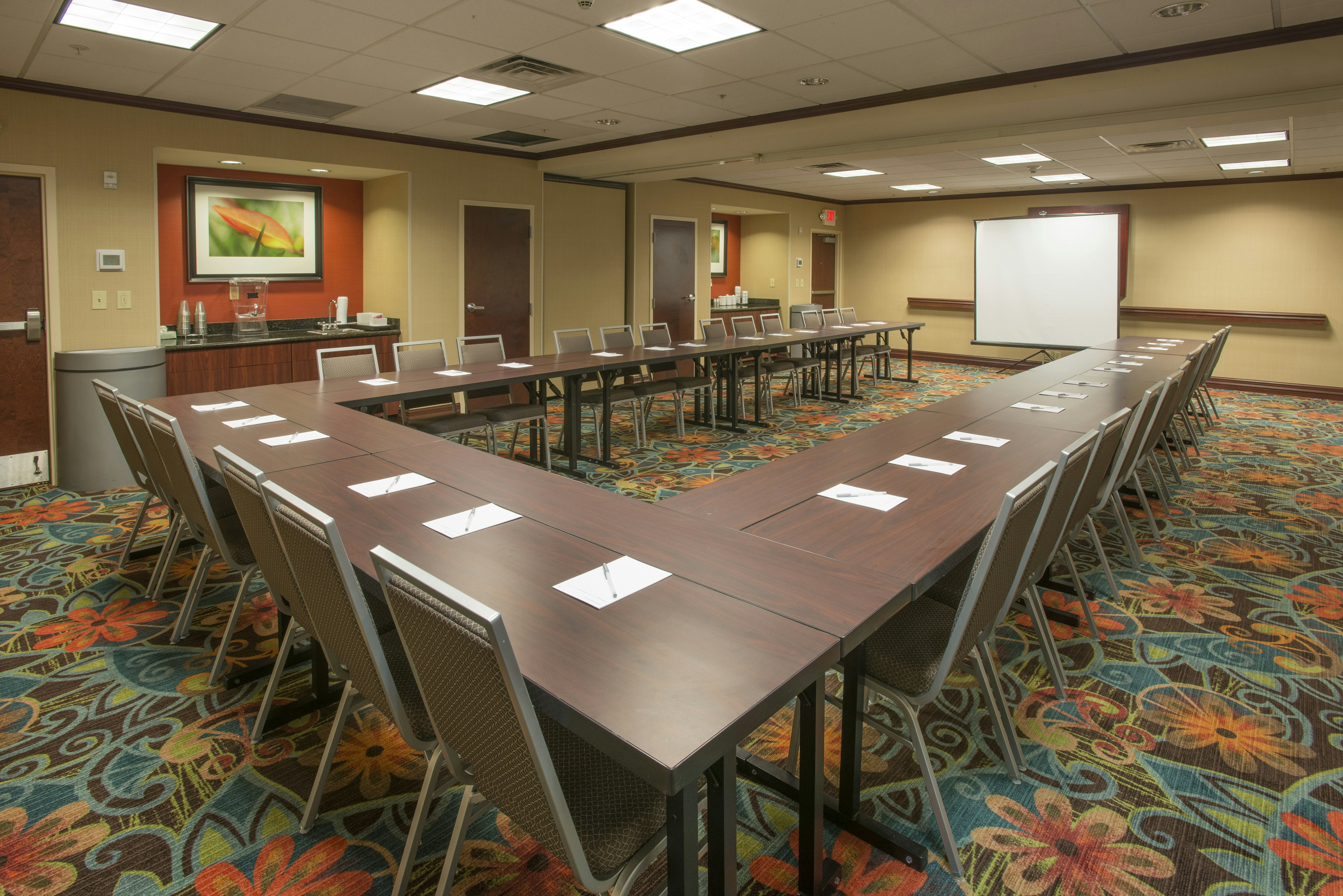 Hampton Inn Suites Cincinnati Union Centre Oh 42/45
