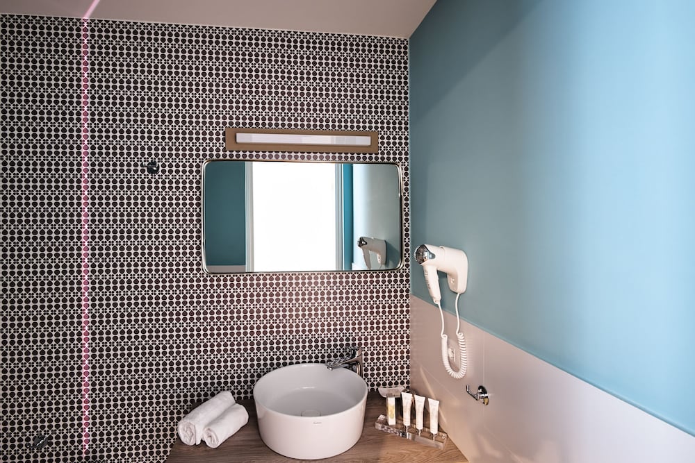 Ara Suite 38/38