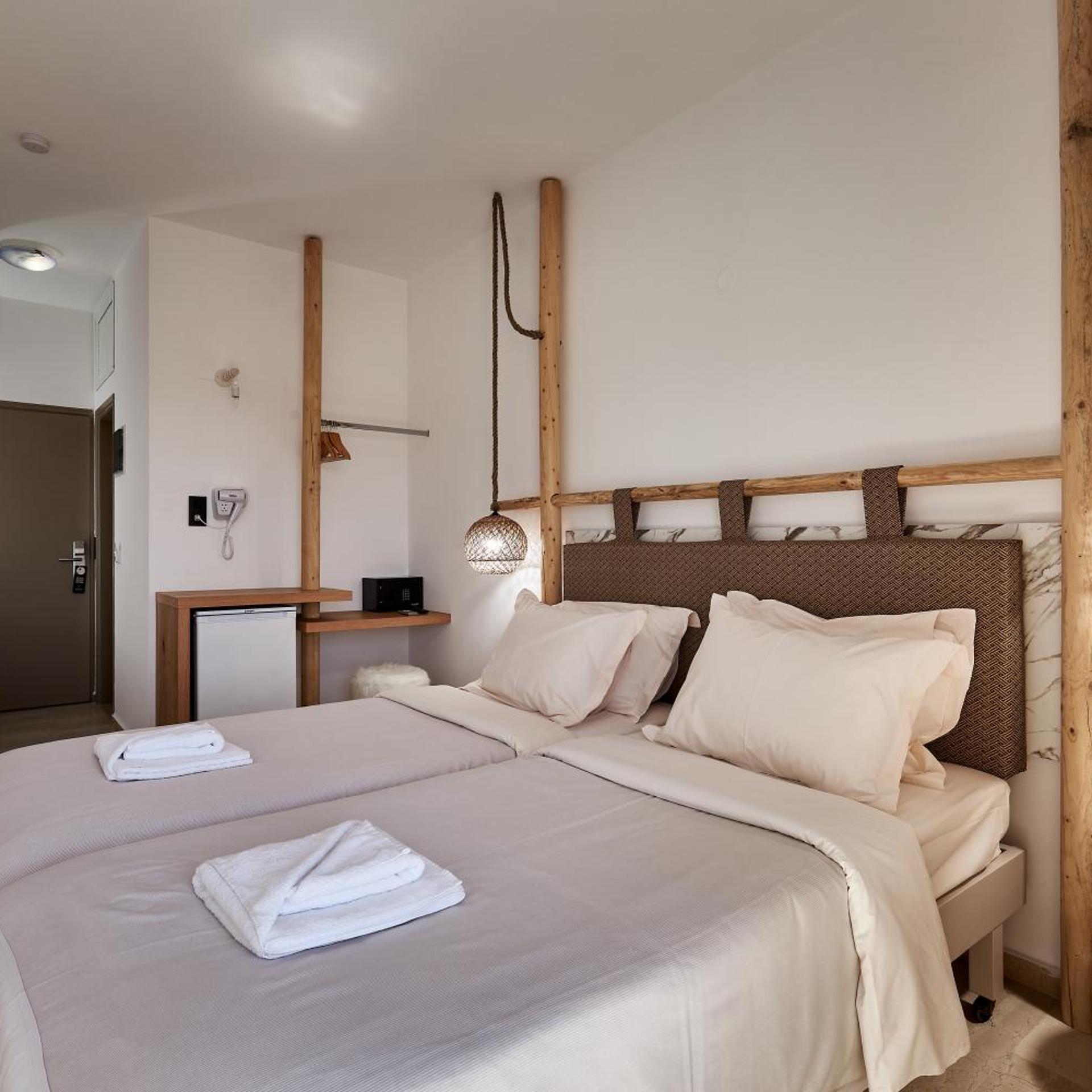 Room, Double Bed, Pool View
