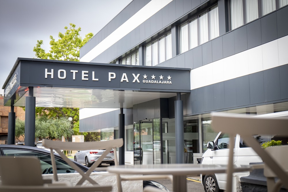 Hotel Pax Guadalajara 1/56
