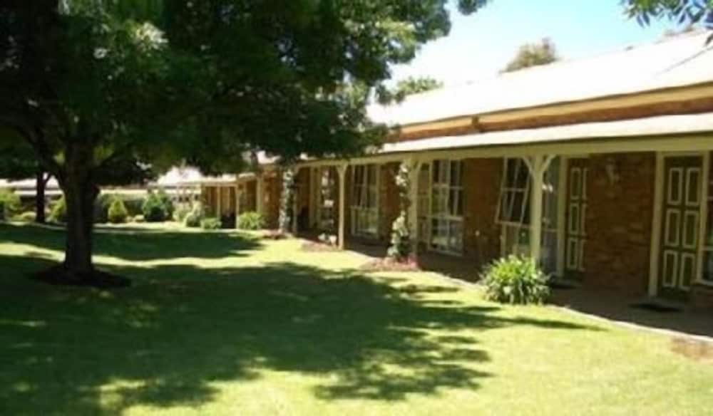 Mansfield Valley Motor Inn 26/31