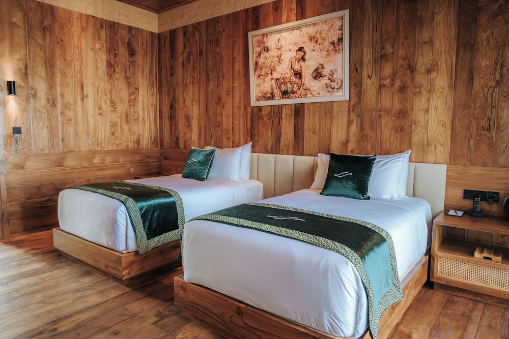 Palace, King and Twin Beds, Queen Bed