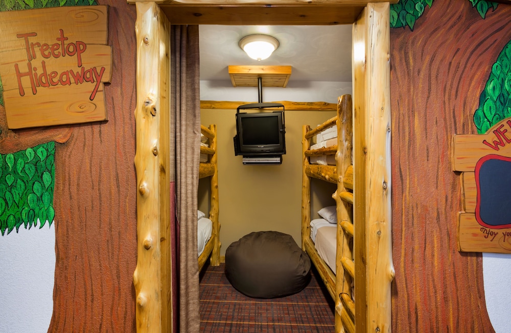 Holiday Inn Express Hotel & Suites Brainerd-Baxter 6/63