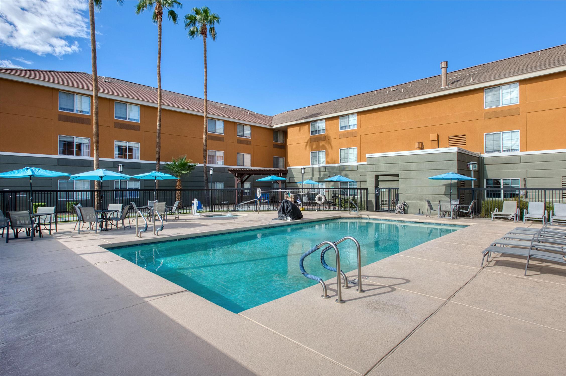 Best Western North Phoenix Hotel 74/76