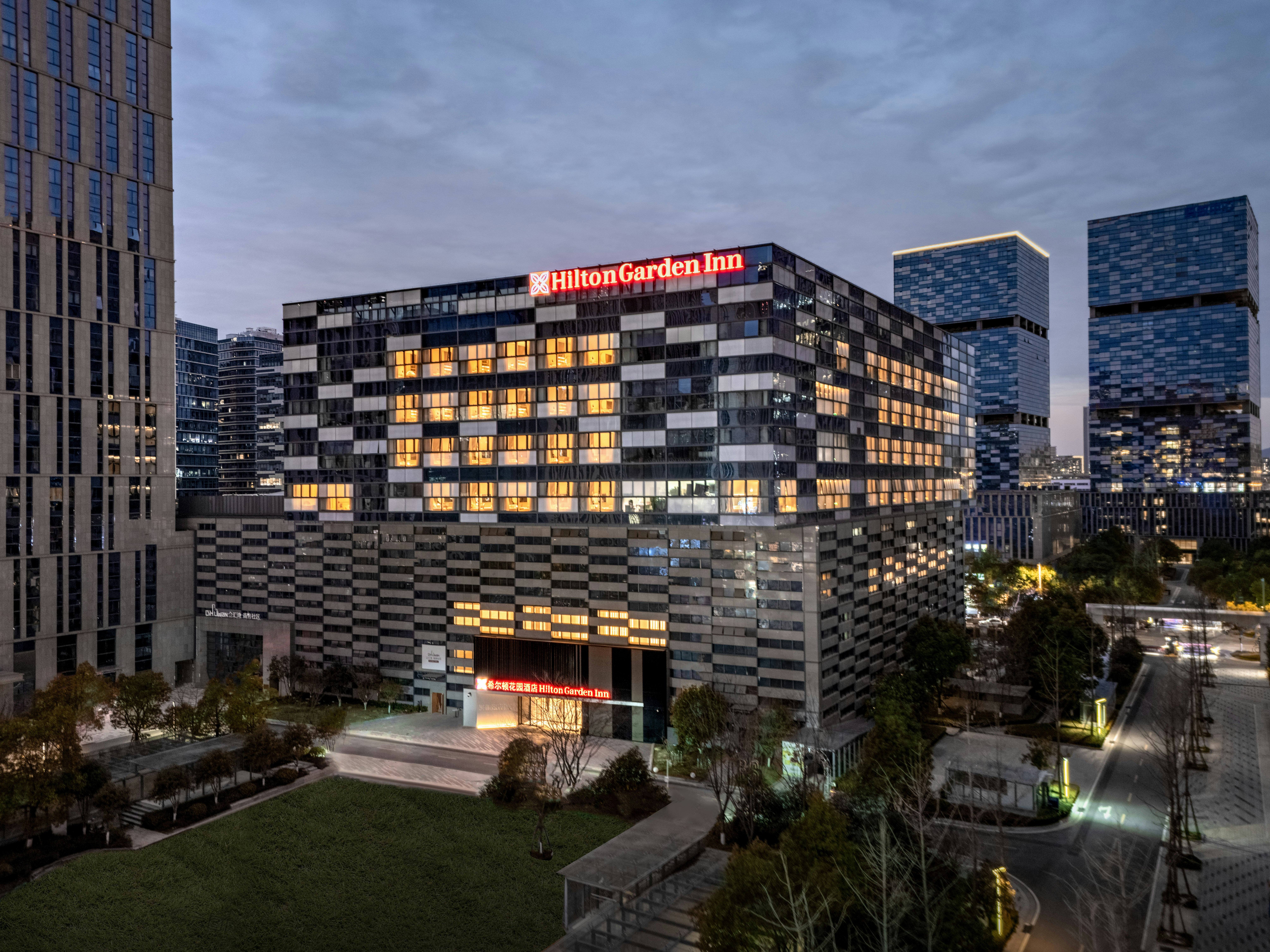 Hilton Garden Inn Nanjing Hexi Olympic Sports Center 4/44