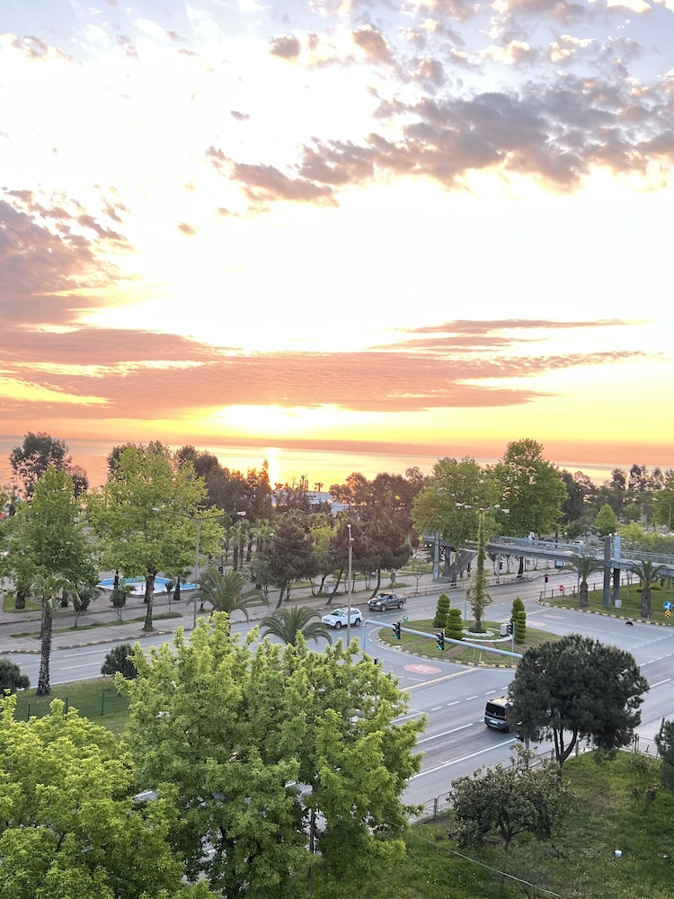 Temel Park Otel 16/18