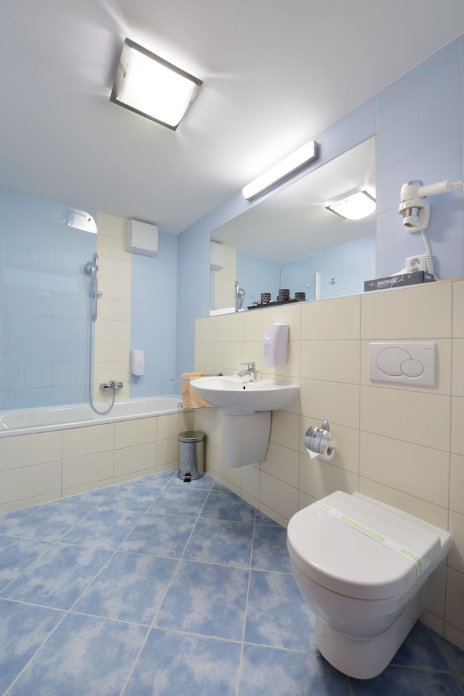 Hotel Blue Garni 58/58
