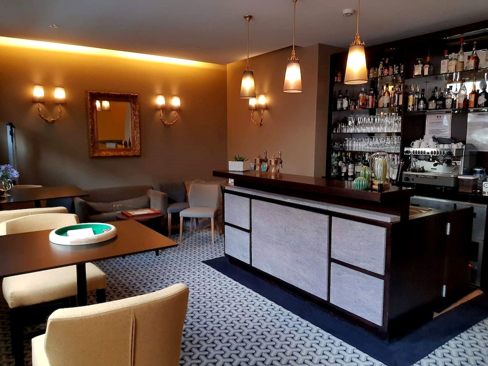 HOTEL LE COBH 19/26