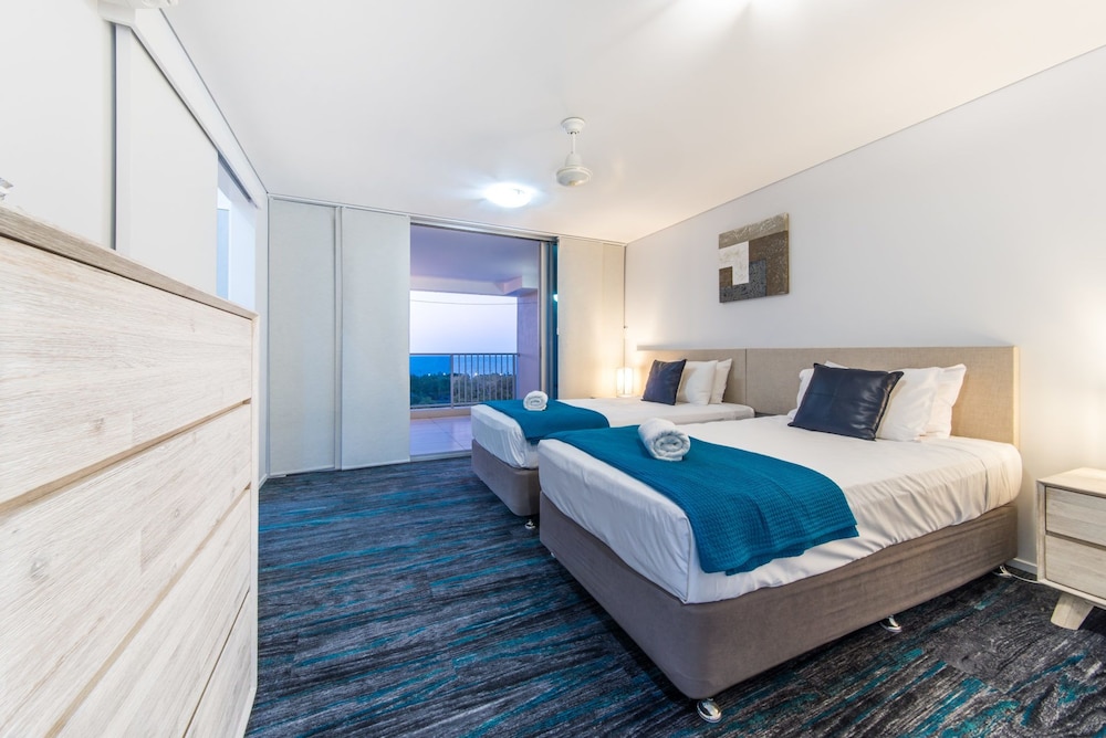 Azure Sea Whitsundays 13/51