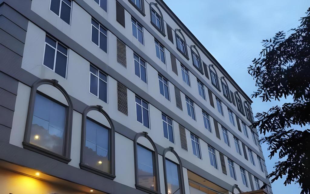 Grand Kanaya Hotel 40/50