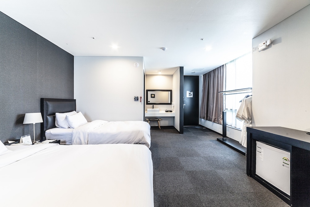 Gangneung Tourist Hotel 27/60