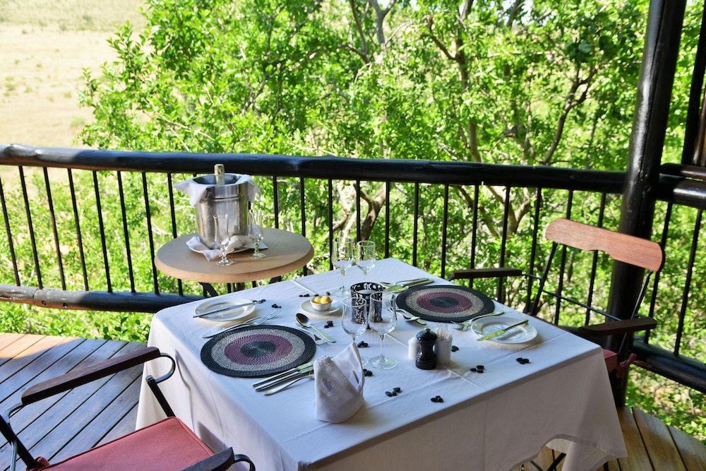 TSHUKUDU BUSH LODGE 30/49