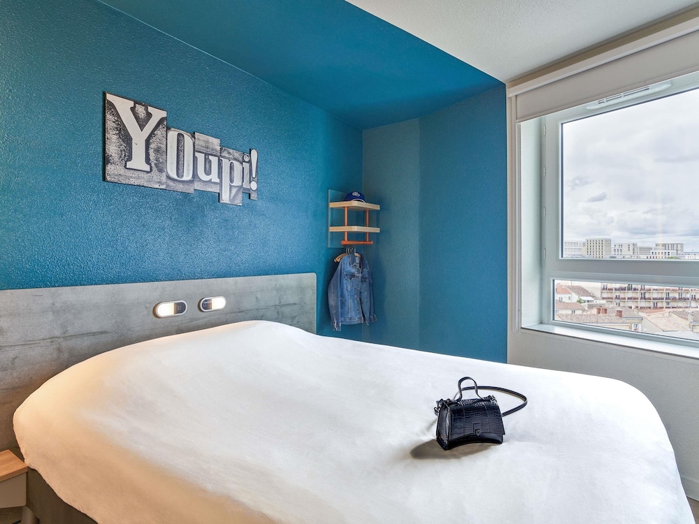 Ibis Budget Bordeaux Centre Gare Saint Jean 30/72