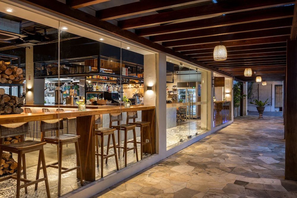 Taksu Sanur Hotel 55/76