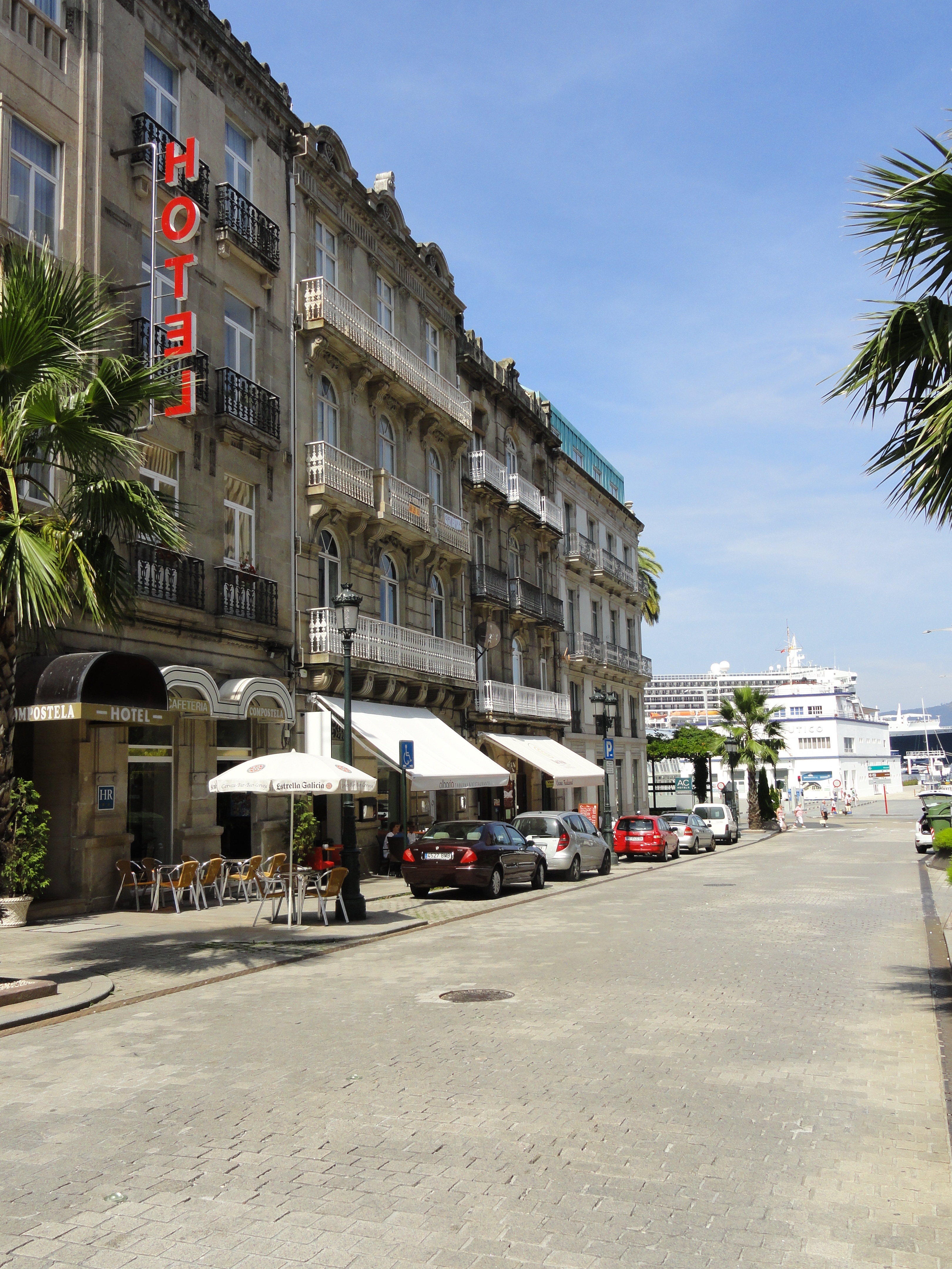 Hotel Compostela Vigo 33/50