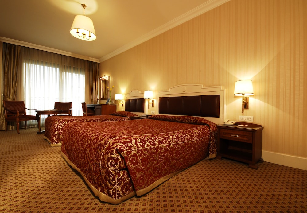 Taksim Metropark Hotel 10/50