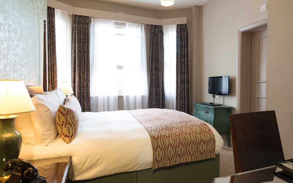 The Crown Manor House Hotel 29/42