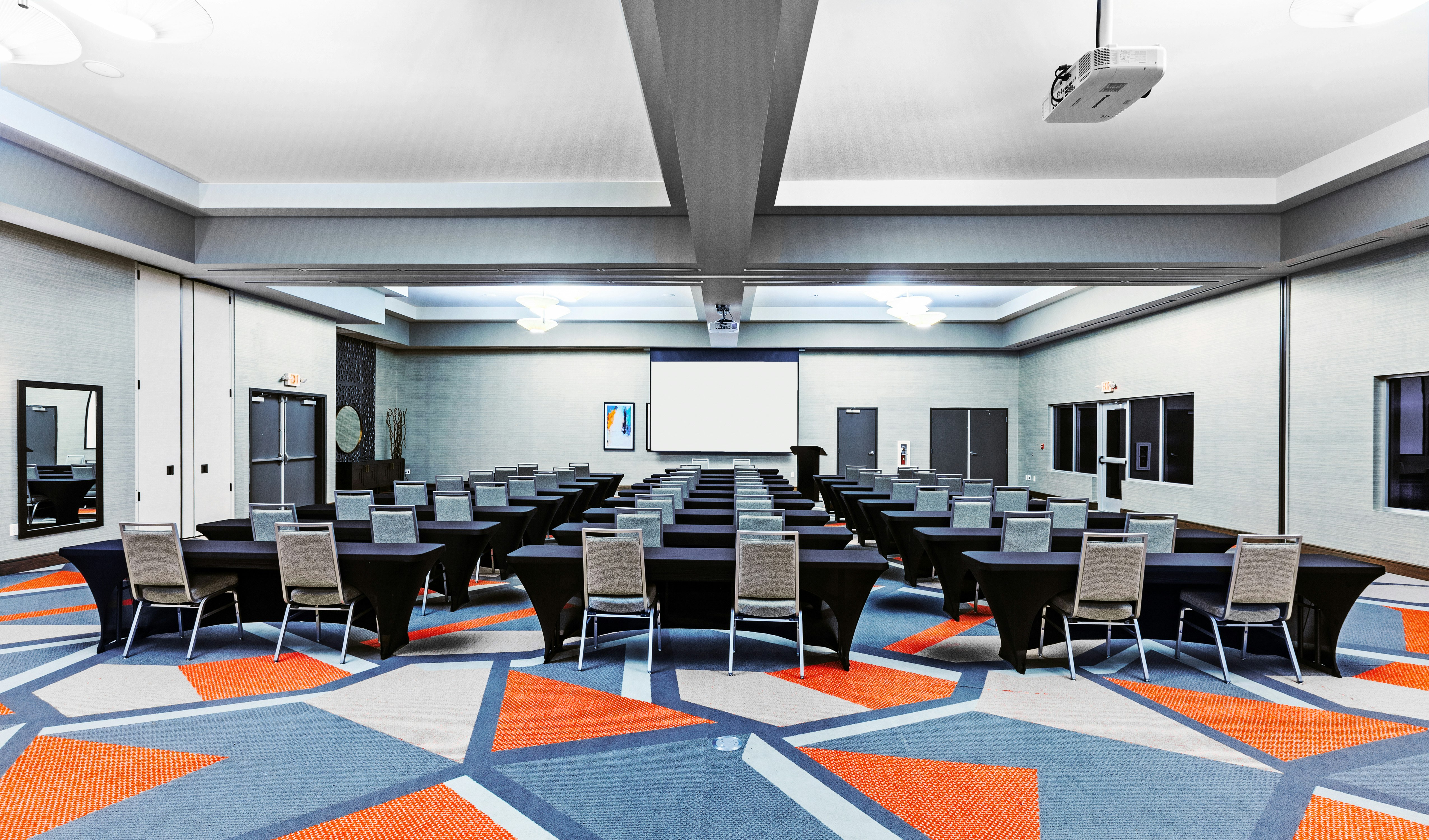 Hampton Inn Gardner Conference Center 32/36