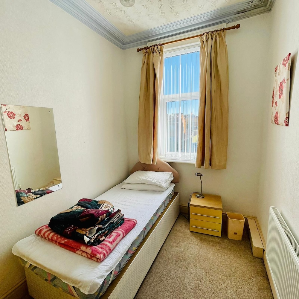 Diamond Apartments Skegness 7/50