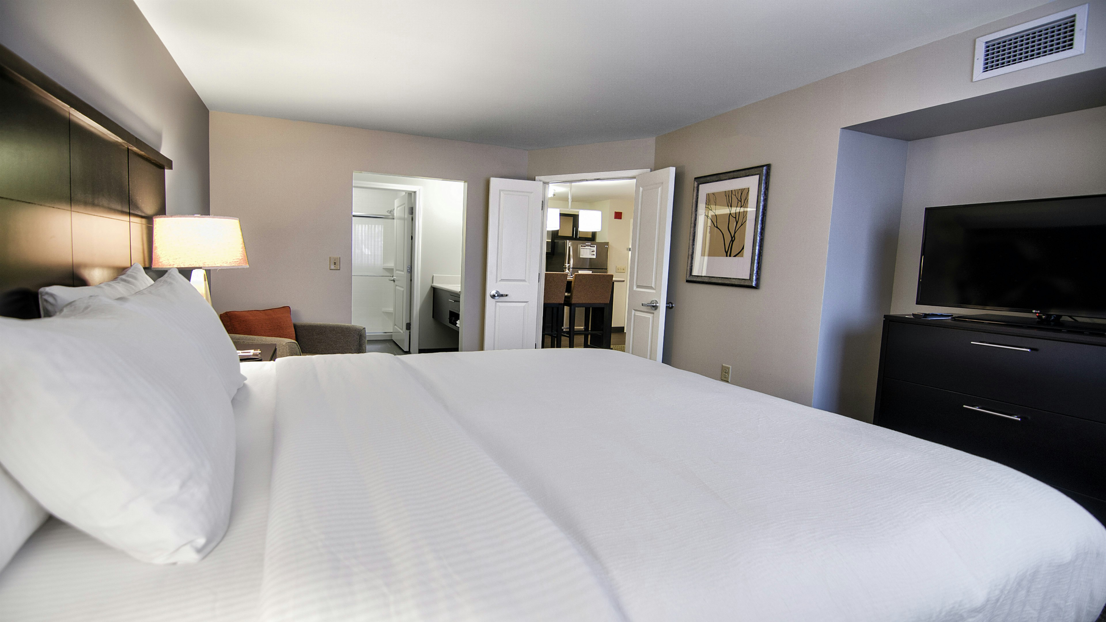 2 Bedrooms, 2 Bathrooms, Accessible