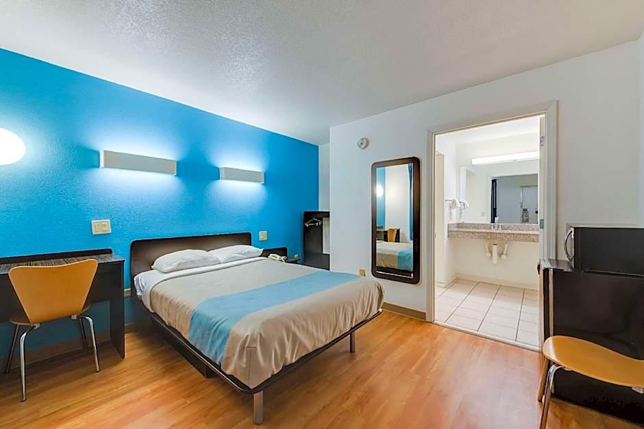 Motel6 Kingston, TN 15/25