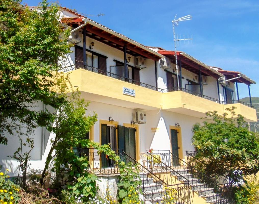 Aggeliki Apartments Dassia in Kato Korakiana