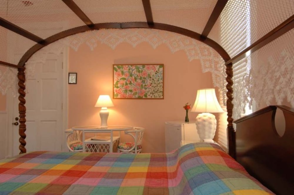 Amsterdams Curry Mansion Inn 30/72