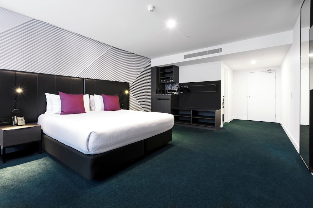 Movenpick Hotel Melbourne On Spencer 19/75