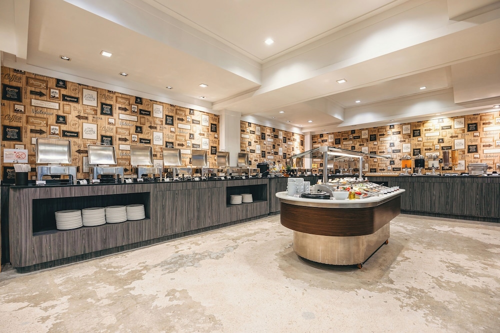 Heeton Concept Hotel Pattaya by Compass Hospitality 10/49