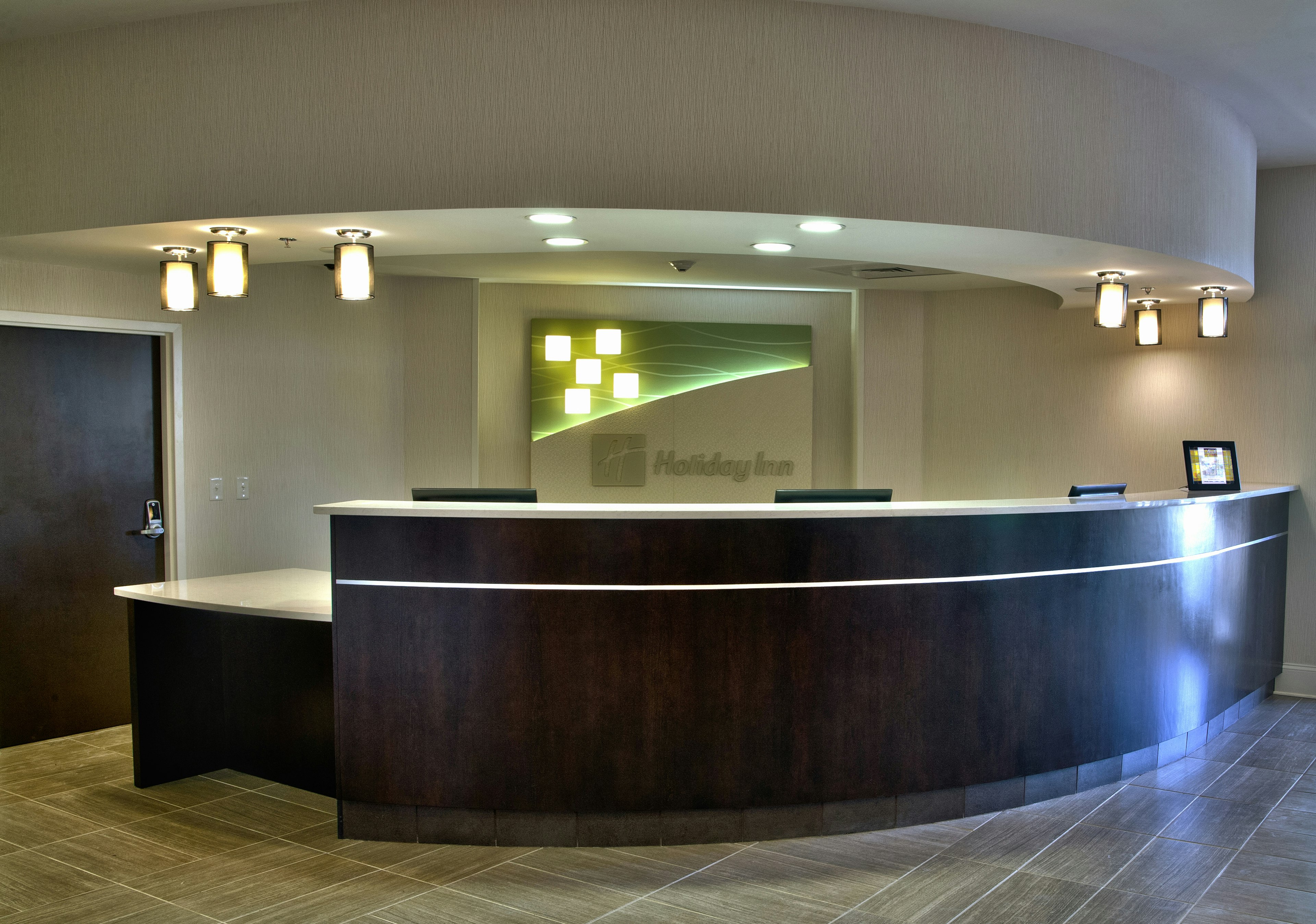 Holiday Inn Charlotte Airport Conf Ctr 6/46