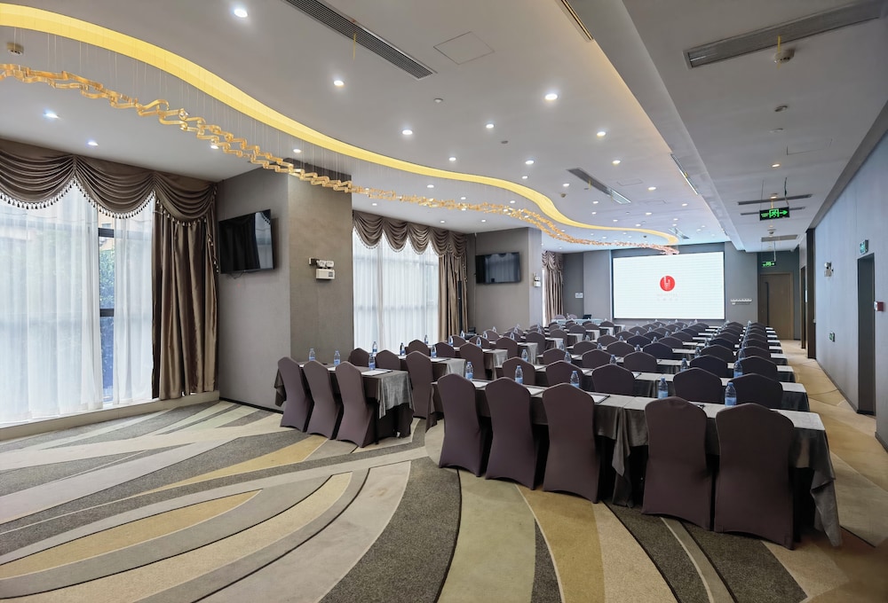 Shenzhen Hongdu Hotel 55/60