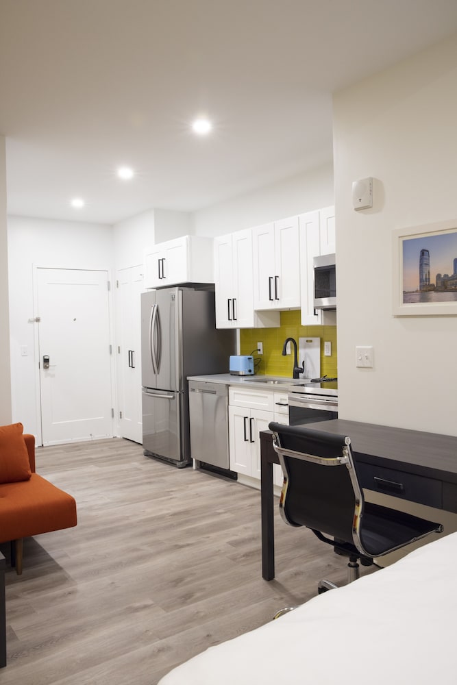 Peachtree Suites 9/16