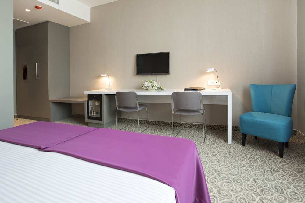 Radisson RED Belgrade 13/64
