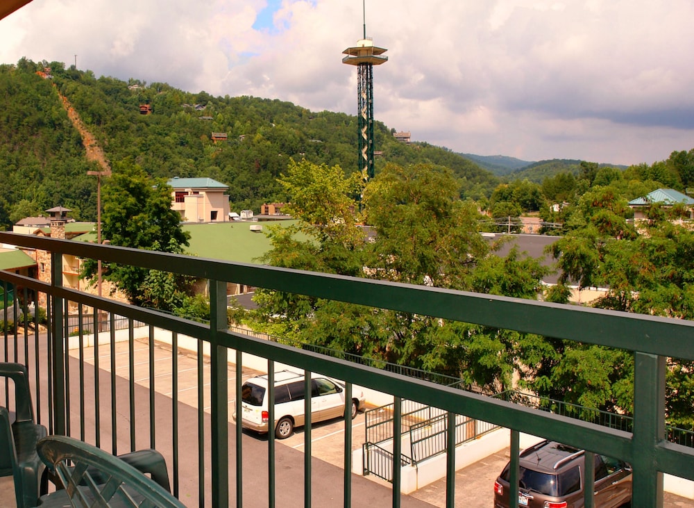 Quality Inn Creekside - Downtown Gatlinburg 34/45