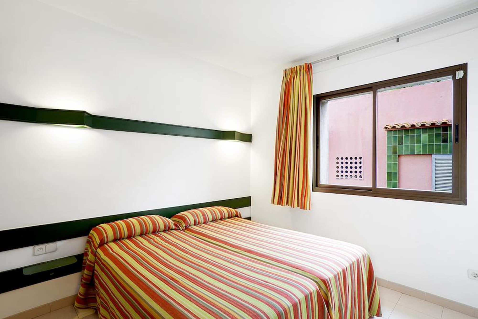 1 Bedroom, Family, Apartment, 3 Beds, Partial Sea View, Balcony