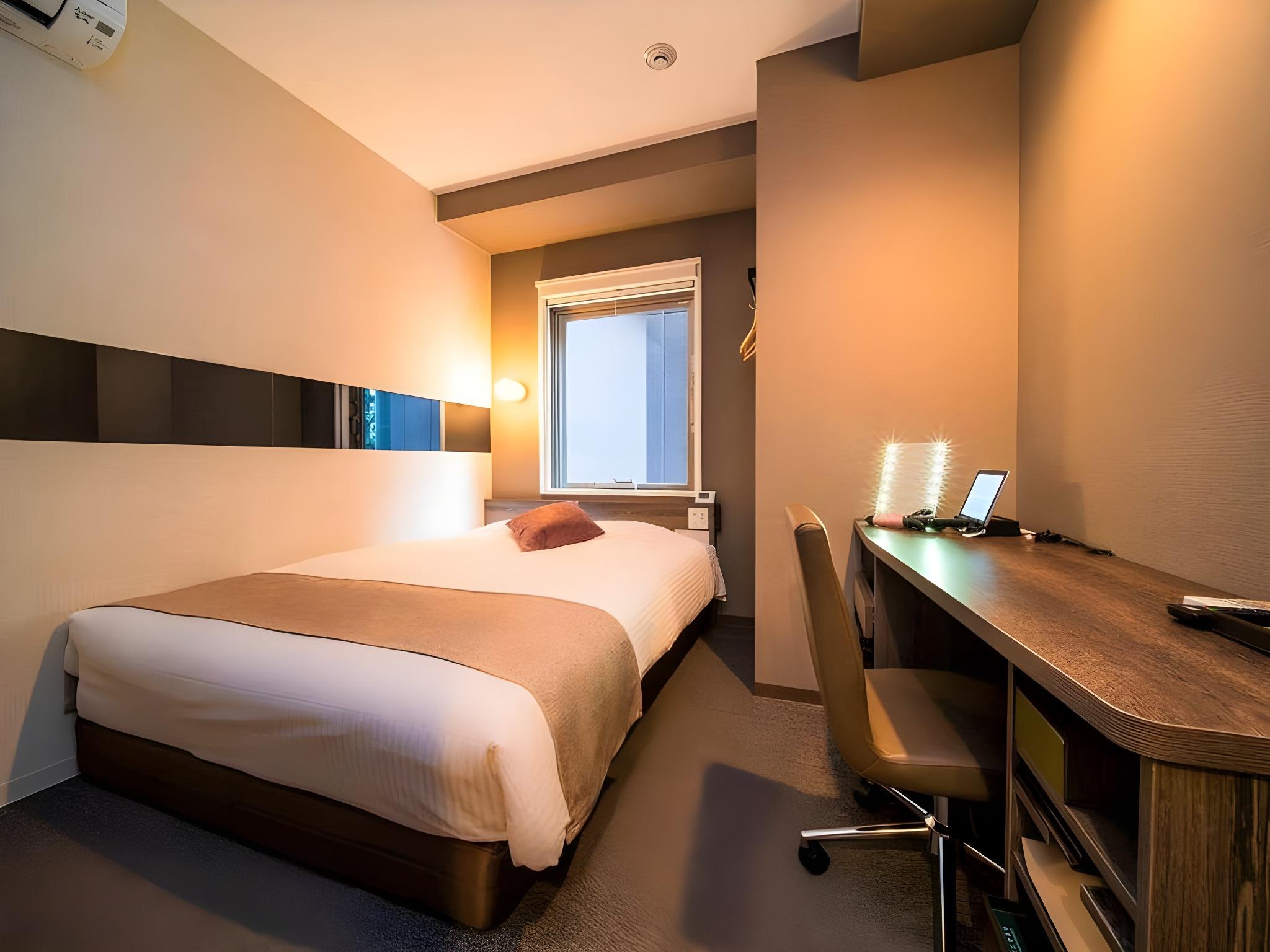 Ladies, Standard, Double Bed