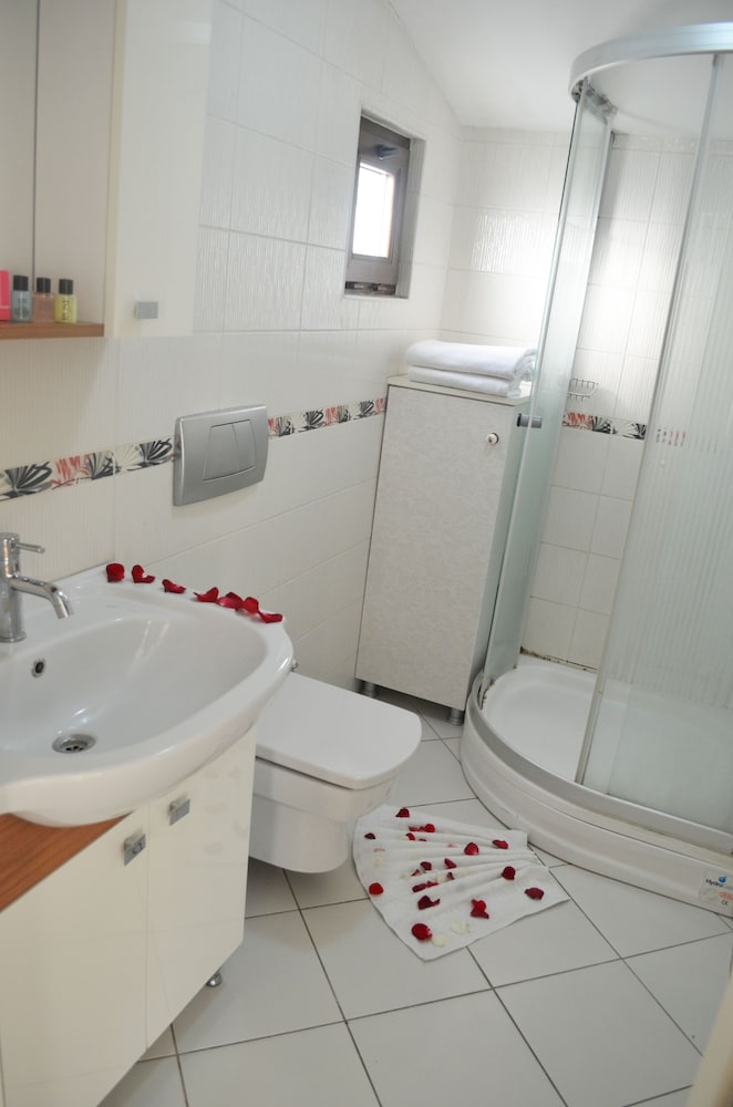 Taksim Tulip Residence & Hotel 34/39